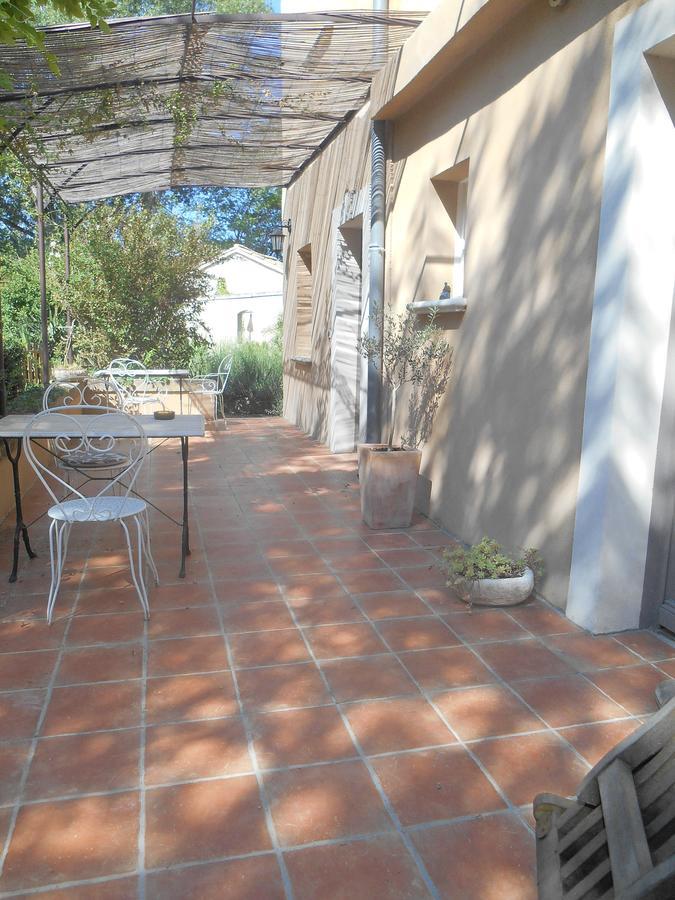 La Feniere Acomodação com café da manhã Vénéjan Exterior foto